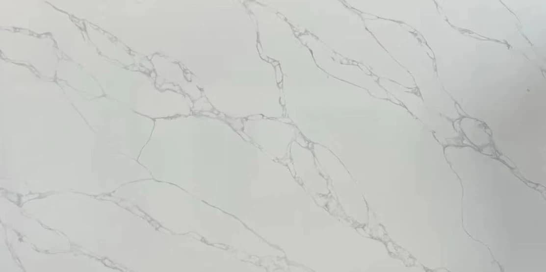 Cuarzo blanco veteado Calacatta suave