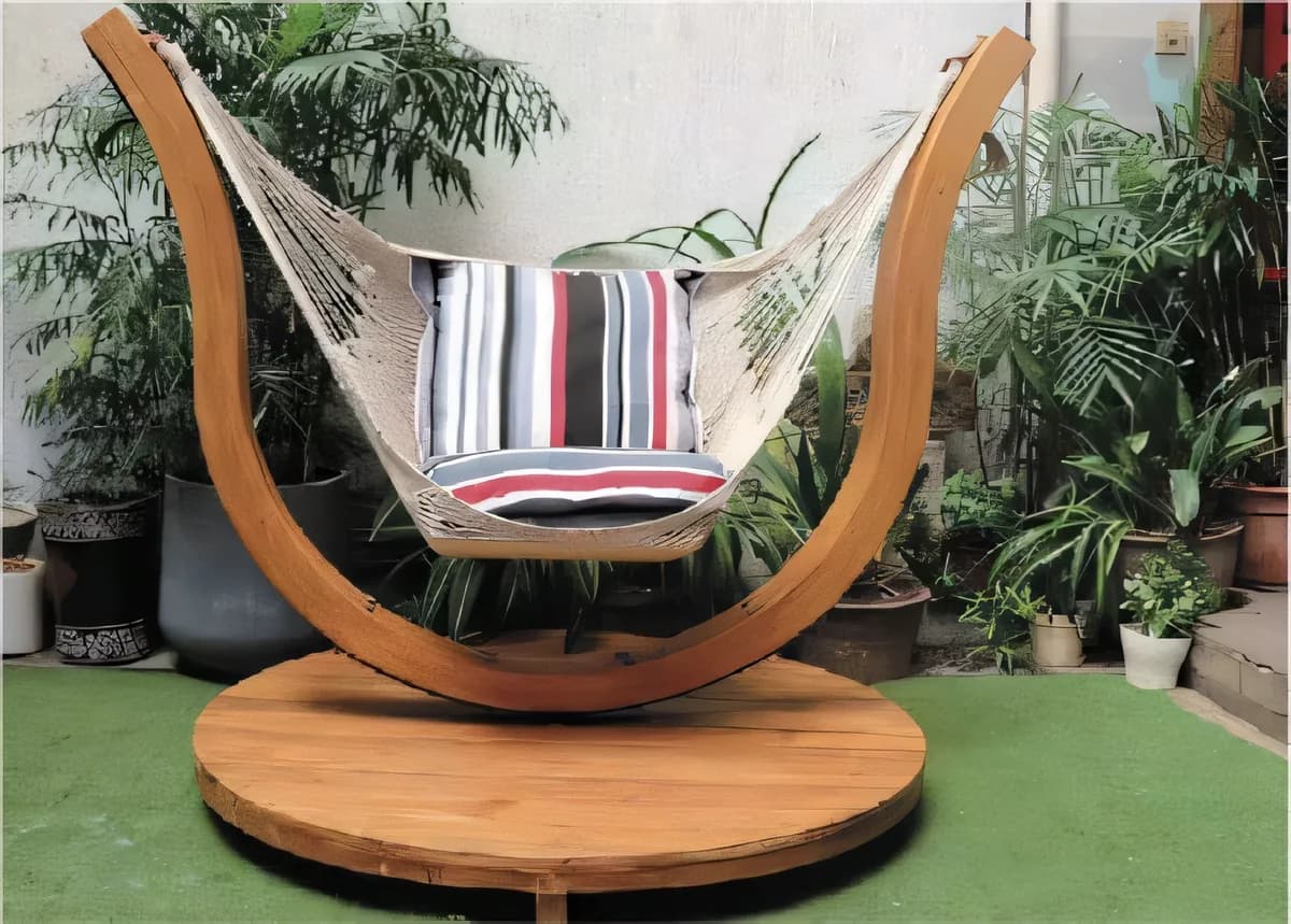 Hamaca paraguaya con soporte curvo símil madera