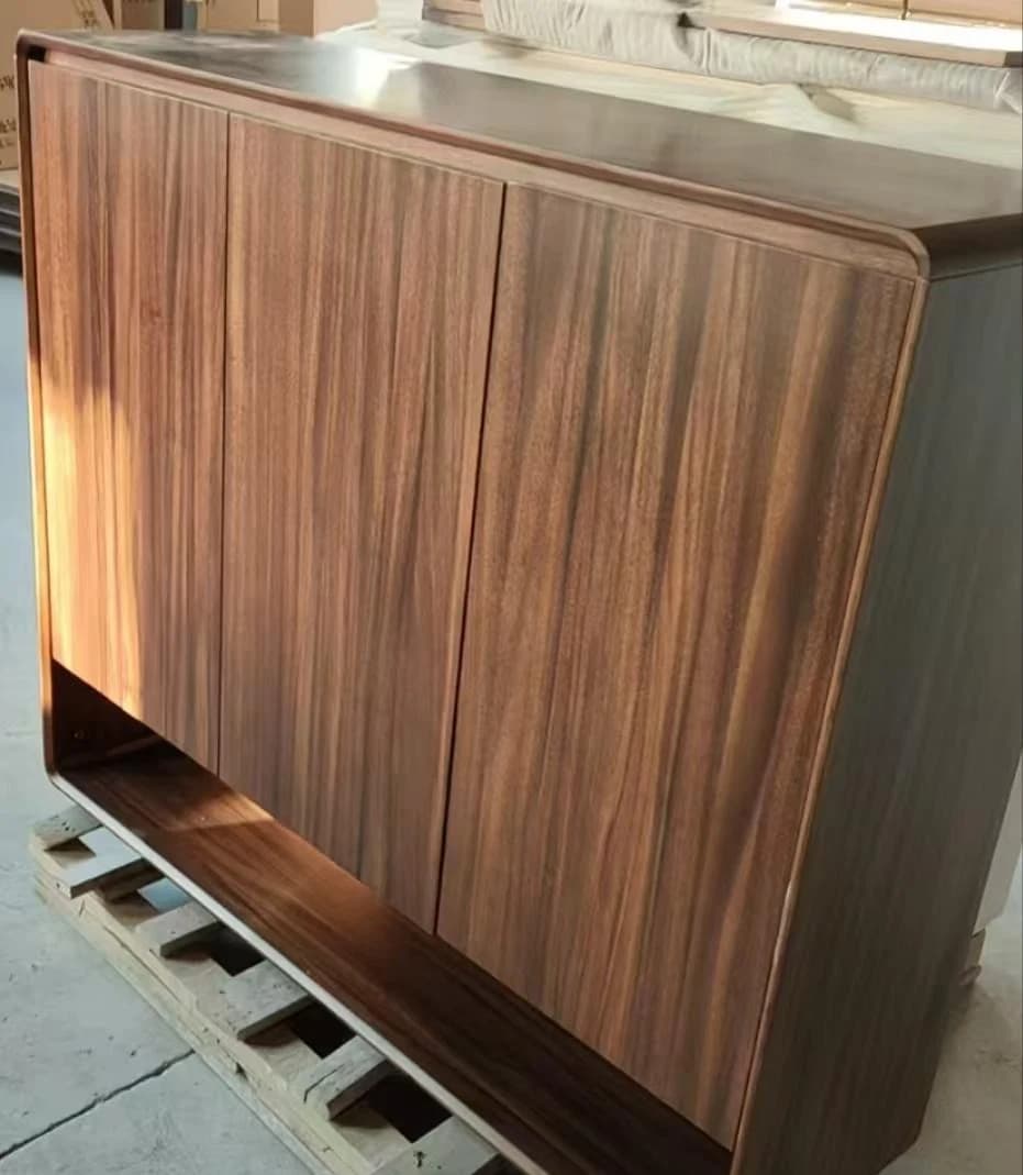 Zapatero ámbar, 120 × 35 × 100 cm