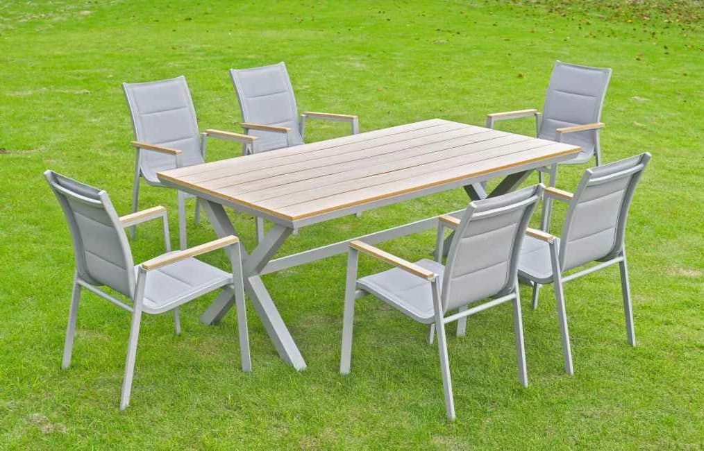 Juego de comedor de 7 piezas de aluminio, mesa de polywood y sillas con textileno acolchado, gris claro · modelo 02