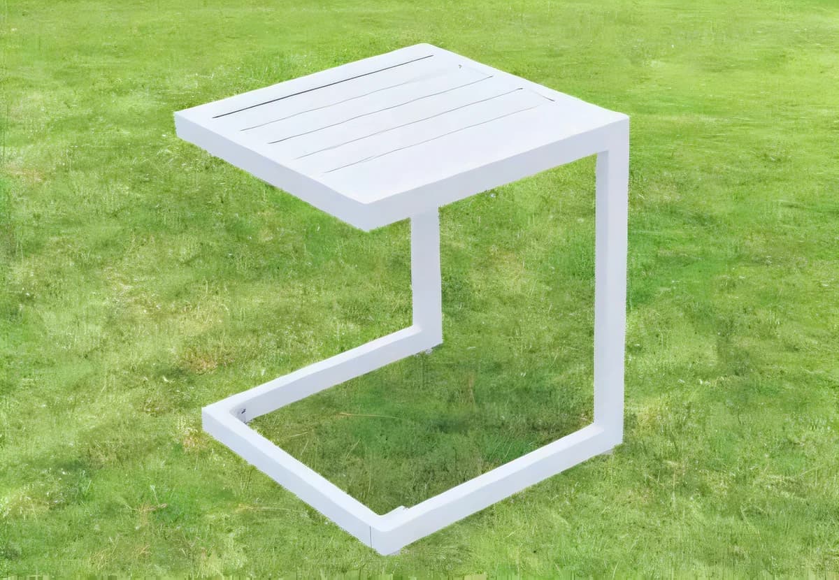Mesa auxiliar de exterior de aluminio o acero con tapa de listones de aluminio o acero