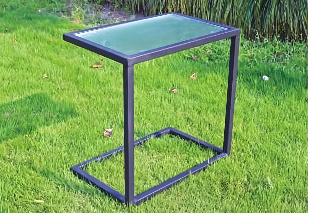 Mesa auxiliar de exterior de acero con tapa de vidrio templado, negro · modelo 01