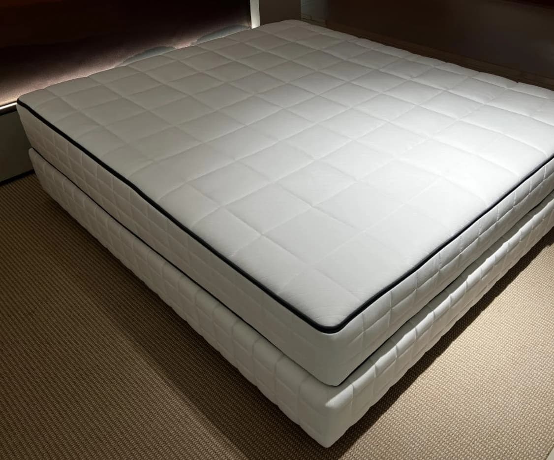 Colchón de resortes ensacados con látex 24 cm