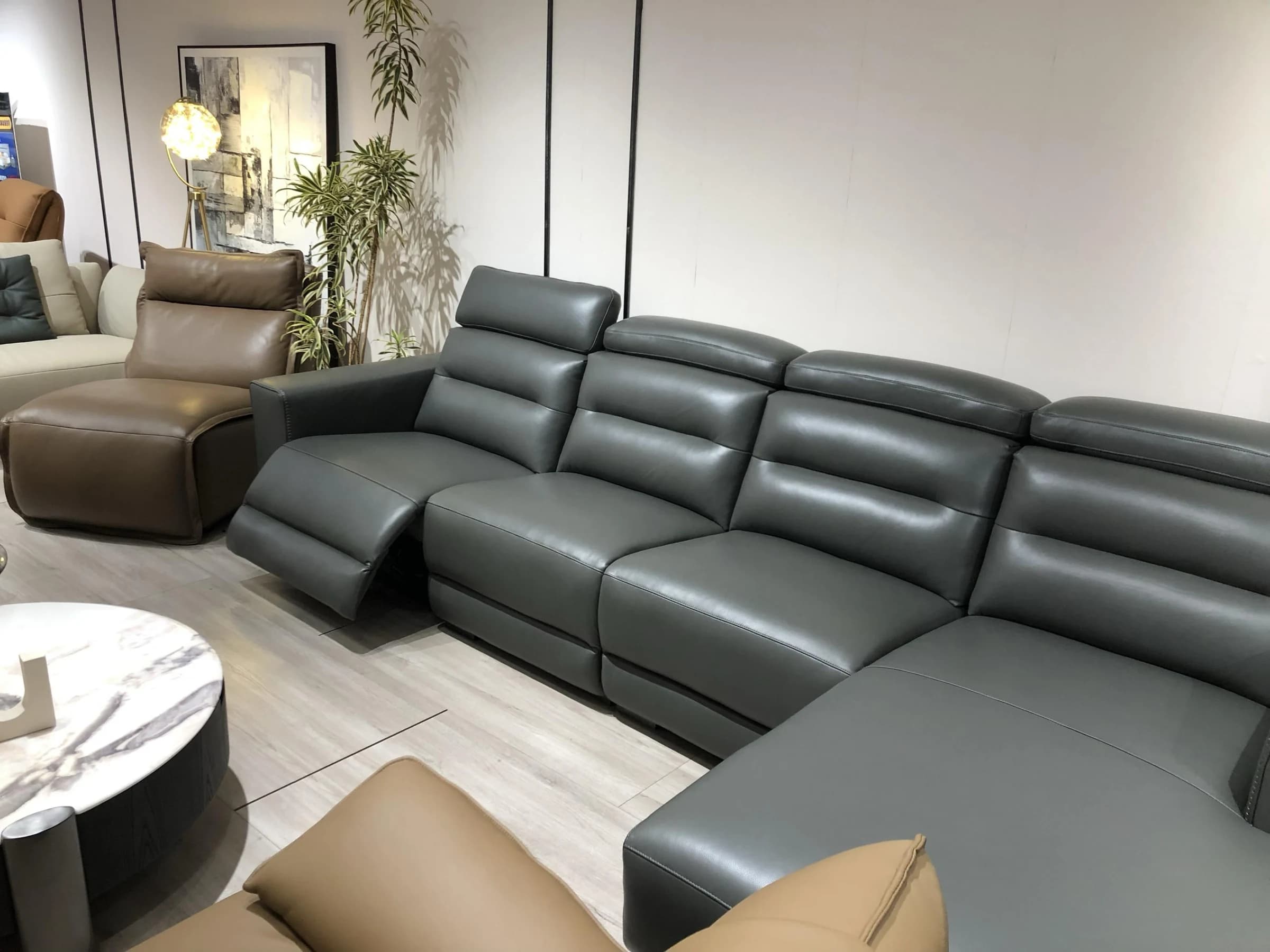 Sofá Reposo · Sofá esquinero eléctrico con chaise y cabezales 340 × 172 cm