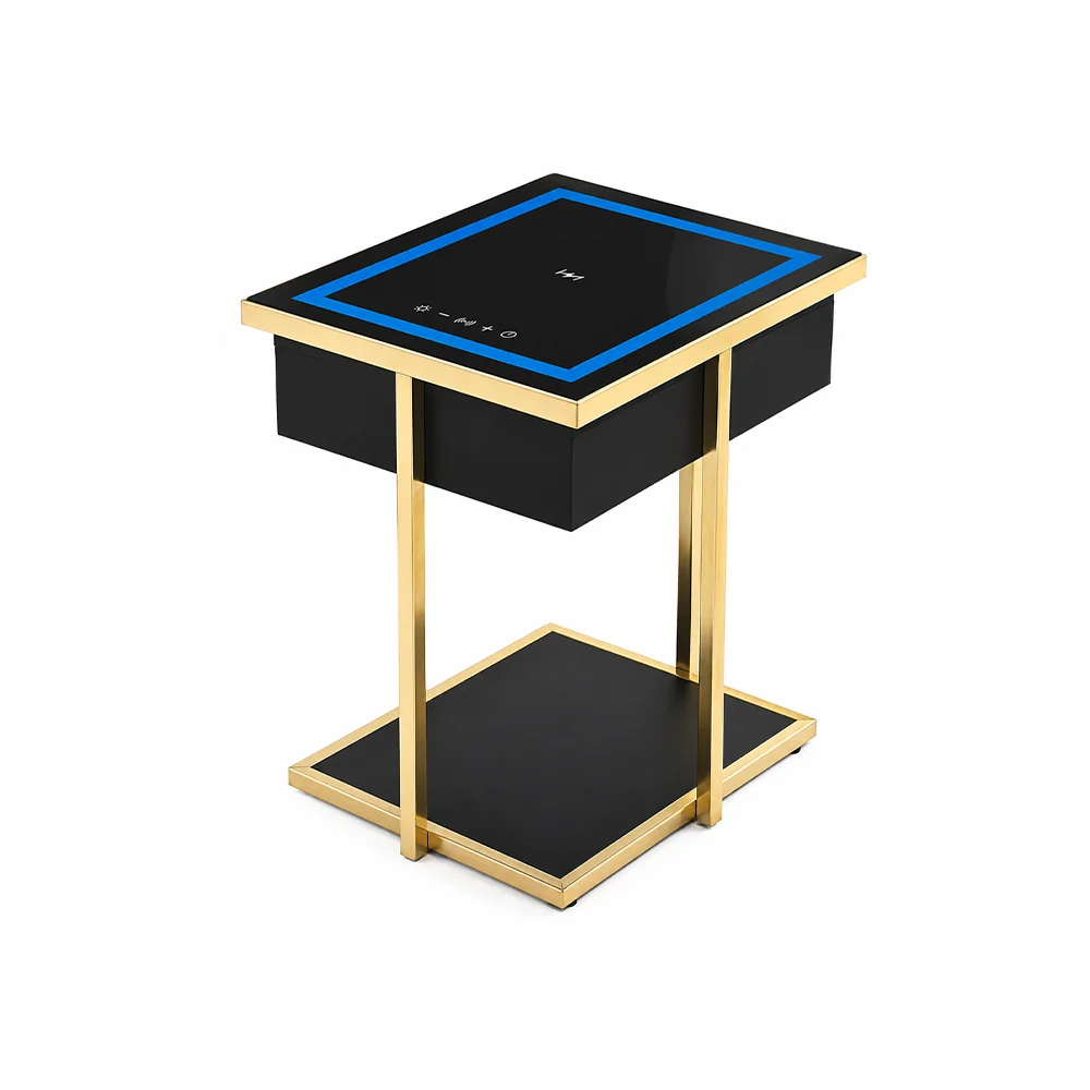 Mesa auxiliar cuadrada con parlante, tapa de vidrio con luces y estructura dorada 41 × 49 cm