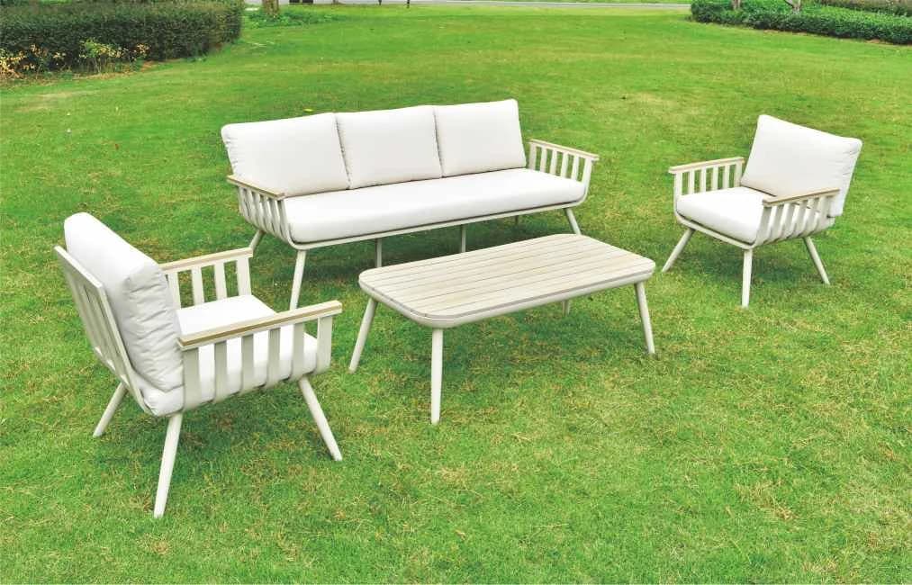 Juego de living de aluminio, mesa de polywood y asientos con almohadones, crema · modelo 01