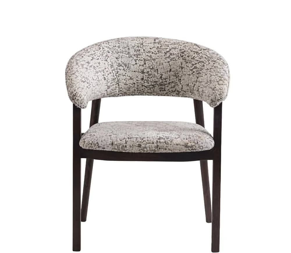 Silla Lenga · Silla de comedor de respaldo envolvente con estructura negra 68 × 65 cm