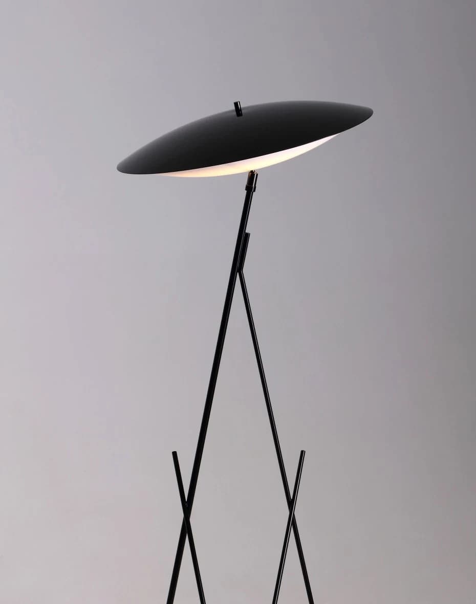 Lámpara de pie de trípode con pantalla plana negra 155 cm