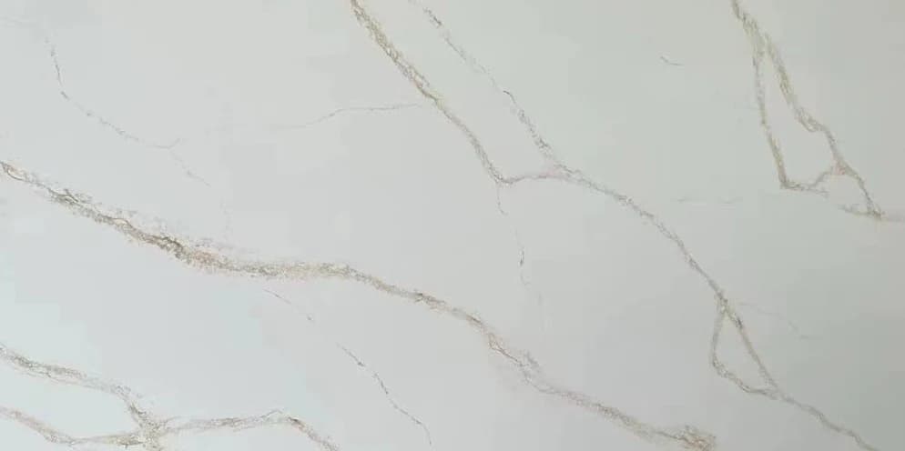Cuarzo blanco veteado beige